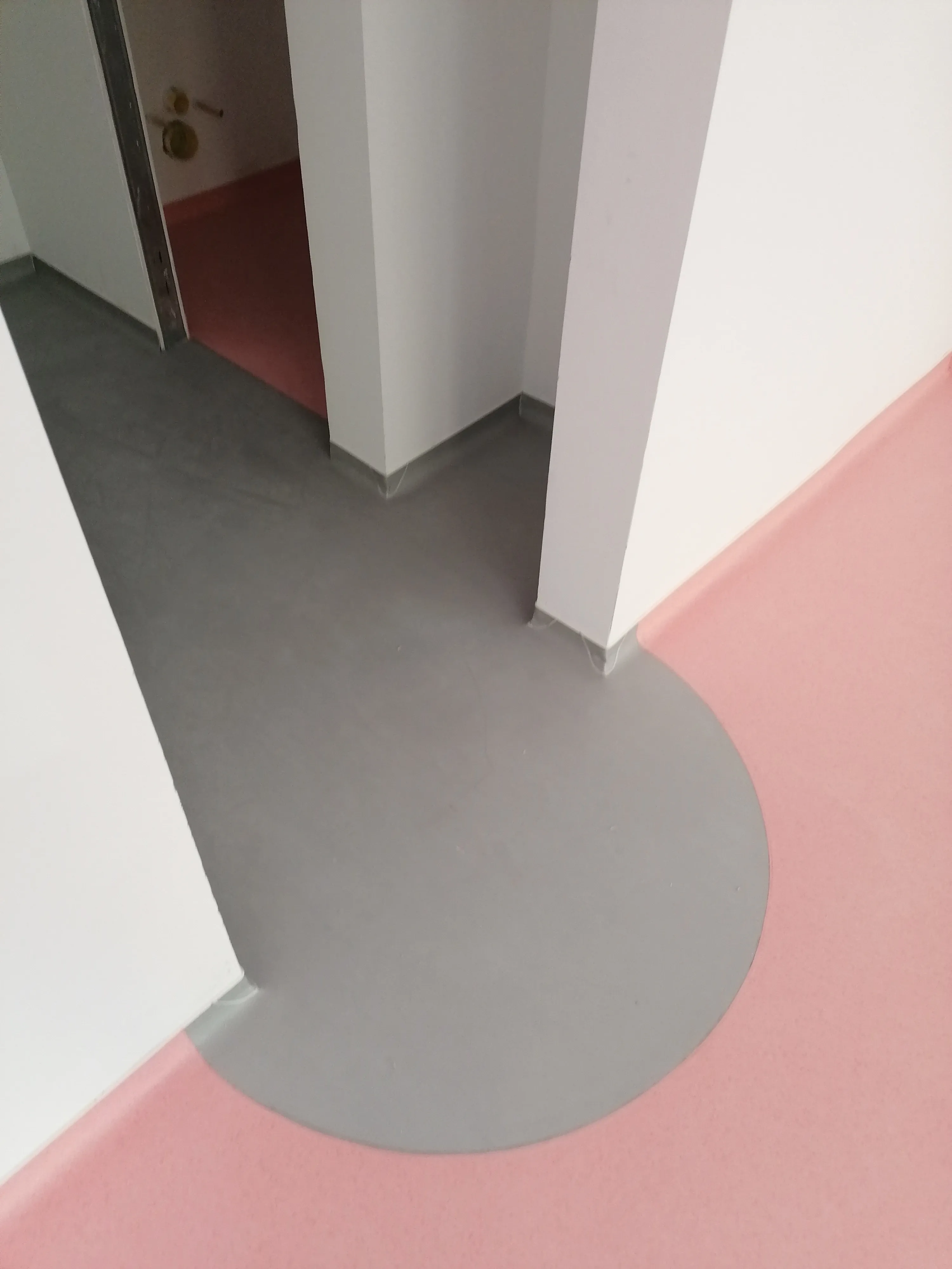 PVC burkolat befejezés - szegélyezés