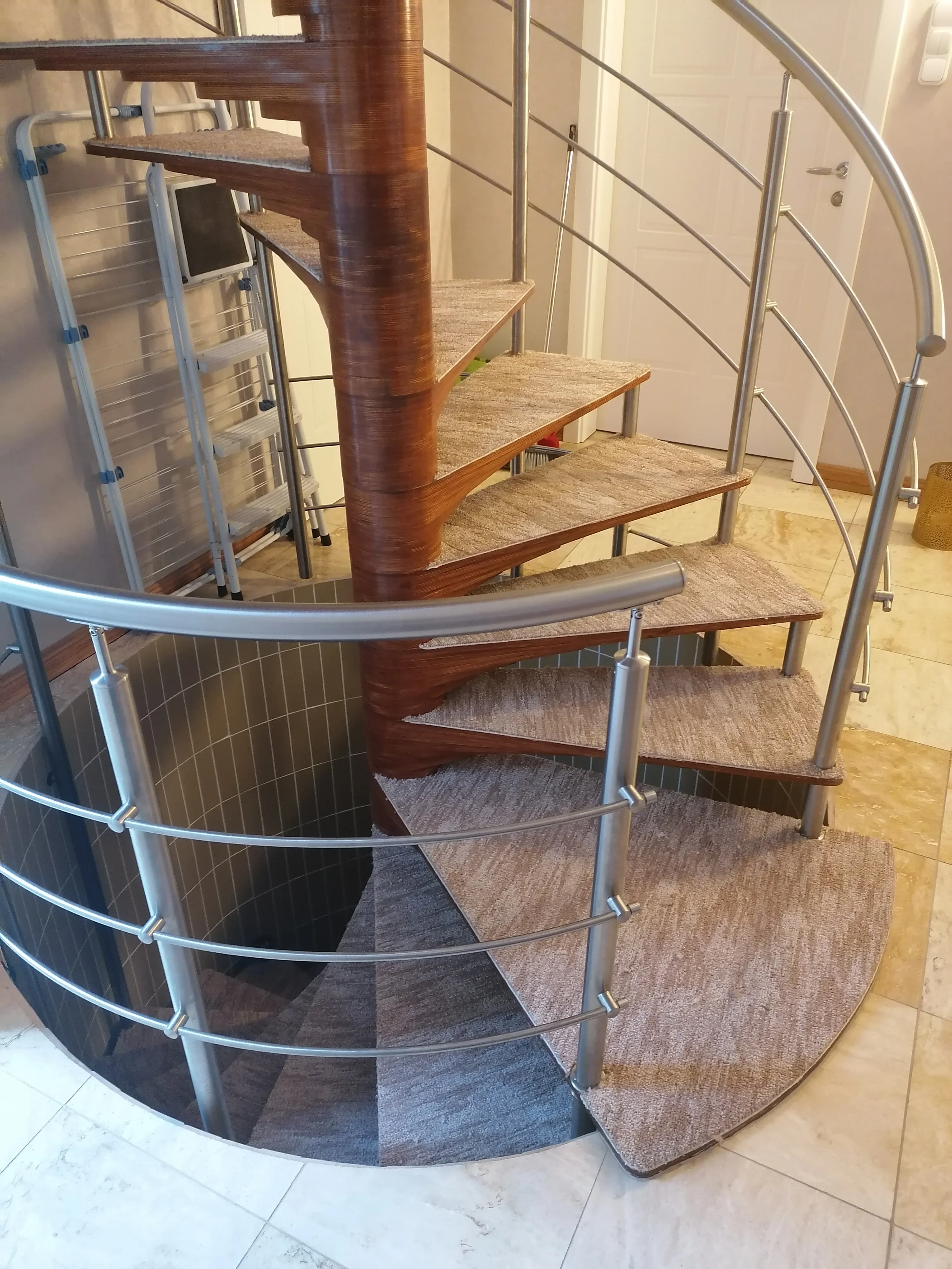 Szőnyegpadló fektetés - irodai környezet